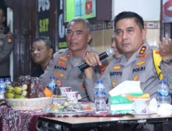 Kapolda Metro Jaya Beri Arahan Cegah Kejahatan Kunjungi Satkamling Mampang Jaksel