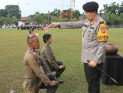 Kapolda Riau Irjen Pol Iqbal Pimpin Upacara Tradisi Pembaretan 327 Bintara Remaja