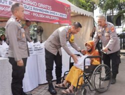 Sambut Bulan Suci Ramadhan 1445 H-2024 M, Polsek Kalideres Bagikan 500 Paket Sembako Gratis