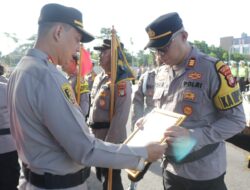 Kapolres Metro Tangerang Kota Beri Penghargaan Kinerja Terbaik kepada Satker dan Polsek Jajaran