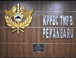 Buru Tersangka Impor Gula PT. SMIP, Anak Buah Menkeu Sri Mulyani Dicecar