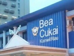 Temukan Tersangka Baru Impor Gula SMIP, Pejabat Kanwil DJBC Riau Dicecar