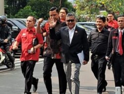 Dilaporkan Dugaan Berita Bohong, Hasto Penuhi Panggilan Polda Metro Jaya