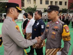 Dinilai Memiliki Dedikasi dan Prestasi, 89 Personel Polres Jakbar  Terima Penghargaan 
