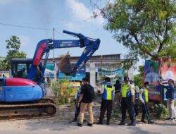 Polres Metro Tangerang Kota Kawal Penertiban Lahan Milik Jasa Marga di Kecamatan Pinang