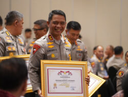 Kapolda DIY Terima Piagam Kompolnas Awards 2024 Polda Terbaik Kelompok A