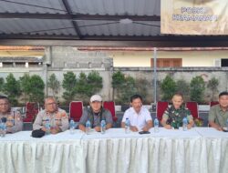Polisi Kawal Pemeriksaan Kesehatan Bacalon Kepala Daerah Pilkada 2024 di RSUP dr. Sitanala Kota Tangerang
