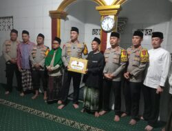 Kapolda Banten Sholat Subuh Keliling, Perkokoh Silaturahmi dan Ingatkan Masyarakat Awasi Pergaulan Anak 