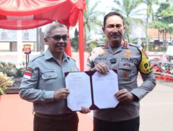 Kapolda Banten Terima Bantuan Peralatan dan Benih Pertanian dari Kementerian Pertanian RI