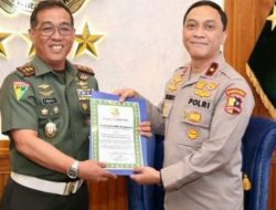 Puspomad Beri Pin Kehormatan kepada Dirtipidnarkoba Bareskrim Polri