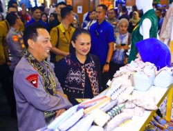 Kapolri Tinjau Bazar Kreasi Bhayangkari Nusantara 2025, Dorong Pertumbuhan UMKM