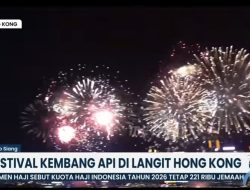 Peringati HUT ke-76 Tiongkok Gelar Pertunjukan Kembang Api Spektakuler