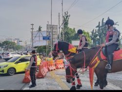 Polisi Berkuda Turangga Korsabhara Baharkam Polri, Atur Lalin dan Patroli Humanis di Margonda Depok