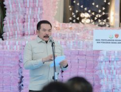 Serahkan Barang Rampasan dan Denda Administratif Hutan 6 Triliun: Jawaban Tepat Atas Pendegradasi-an Kejaksaan !