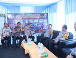 Kapolda Metro Jaya Tinjau Pospam dan Pantau Ibadah Natal di Jakarta