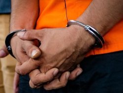 Kepergok di Dekat Gardu, Pencuri Kabel Lampu Jalan di Jatinegara Ditangkap