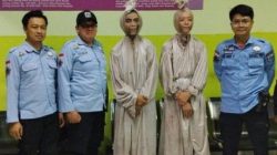Resahkan Warga, Dua Pengamen Berkostum Pocong di Pondok Kopi Diamankan Petugas