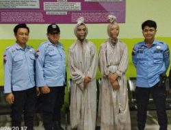 Resahkan Warga, Dua Pengamen Berkostum Pocong di Pondok Kopi Diamankan Petugas