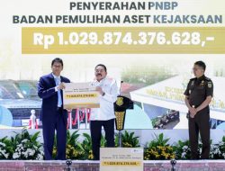 Presiden Tak Hadiri Penyerahan Uang 1, 02 Triliun: Tensi Politik Memanas ?