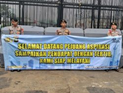 Polda Metro Jaya Kedepankan Pelayanan Humanis saat Kawal Aksi KNARA di DPR