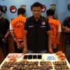 Polisi Tangkap Dua Orang Pengedar Etomidate dan Ekstasi Disamarkan Dalam Kemasan Beras