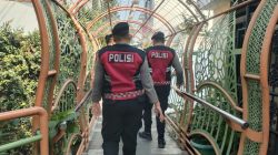 Wujudkan Situasi Kondusif, Detasemen Perintis Korsabhara Baharkam Polri Laksanakan Patroli Jalan Kaki di Wilayah Pengadegan