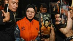 Terjerat OTT KPK, PDI Perjuangan Pecat Bupati Sukoharjo Etik Suryani
