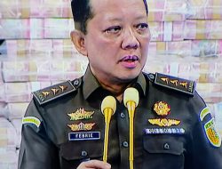 Targetnya Cuma Paksa Febrie Mundur dari Jabatan Jampidsus ?