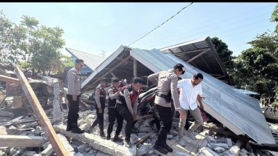 Gerak Cepat, Personel Polres Manggarai Timur Amankan Bank BRI KCP Borong yang Rusak Berat Akibat Gempa
