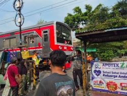 Lansia 81 Tahun Tewas Tertabrak KRL di Tebet, Diduga Sengaja Bunuh Diri