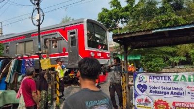 Lansia 81 Tahun Tewas Tertabrak KRL di Tebet, Diduga Sengaja Bunuh Diri